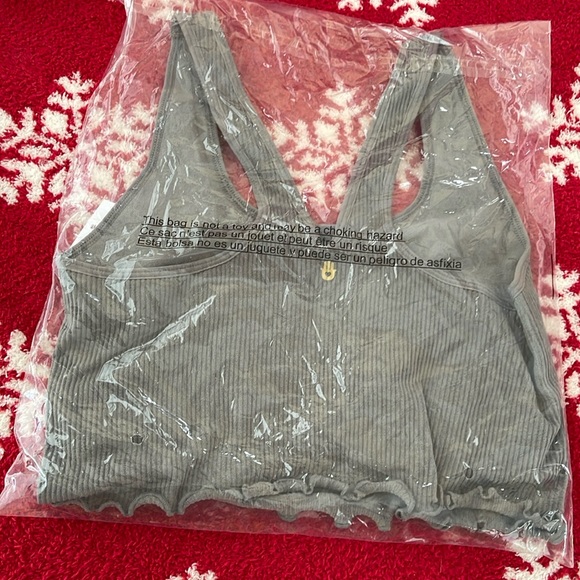 Spiritual Gangster Amor Crop Top NWT - Picture 2 of 4